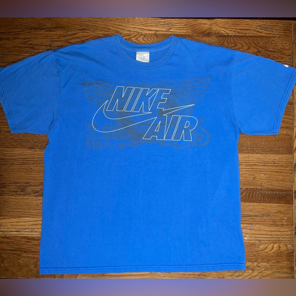 Men’s Nike Air Short Sleeve Shirt! Size XL.